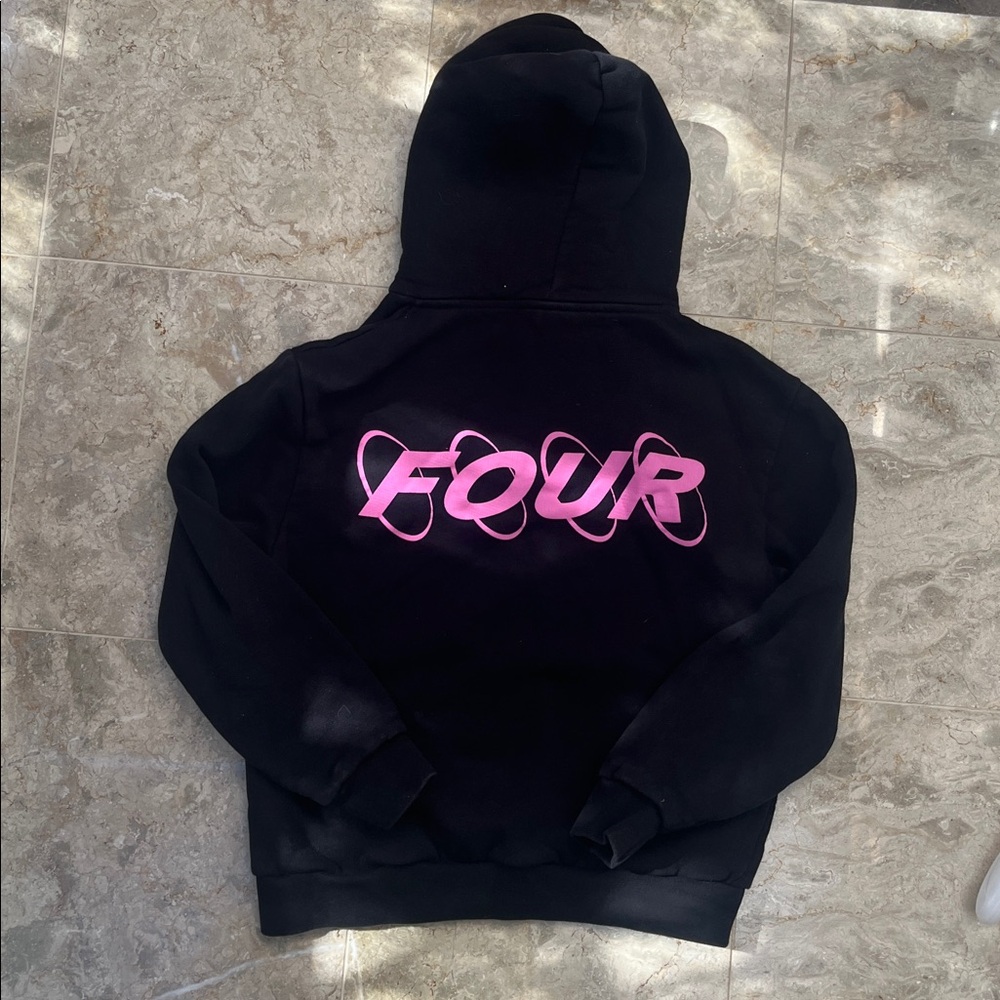FOUR Amsterdam Youth Black Hoodie with Pink Graphic